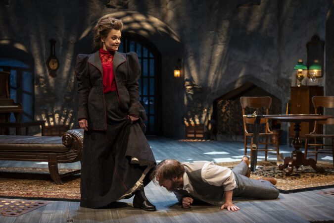 Kathryn Erbe and Cliff Chamberlain in Steppenwolf's "The Dance of Death."