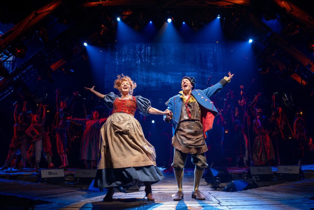 Marina Prior and Matt Lucas in "Les Misérables: The Arena Concert Spectacular."
